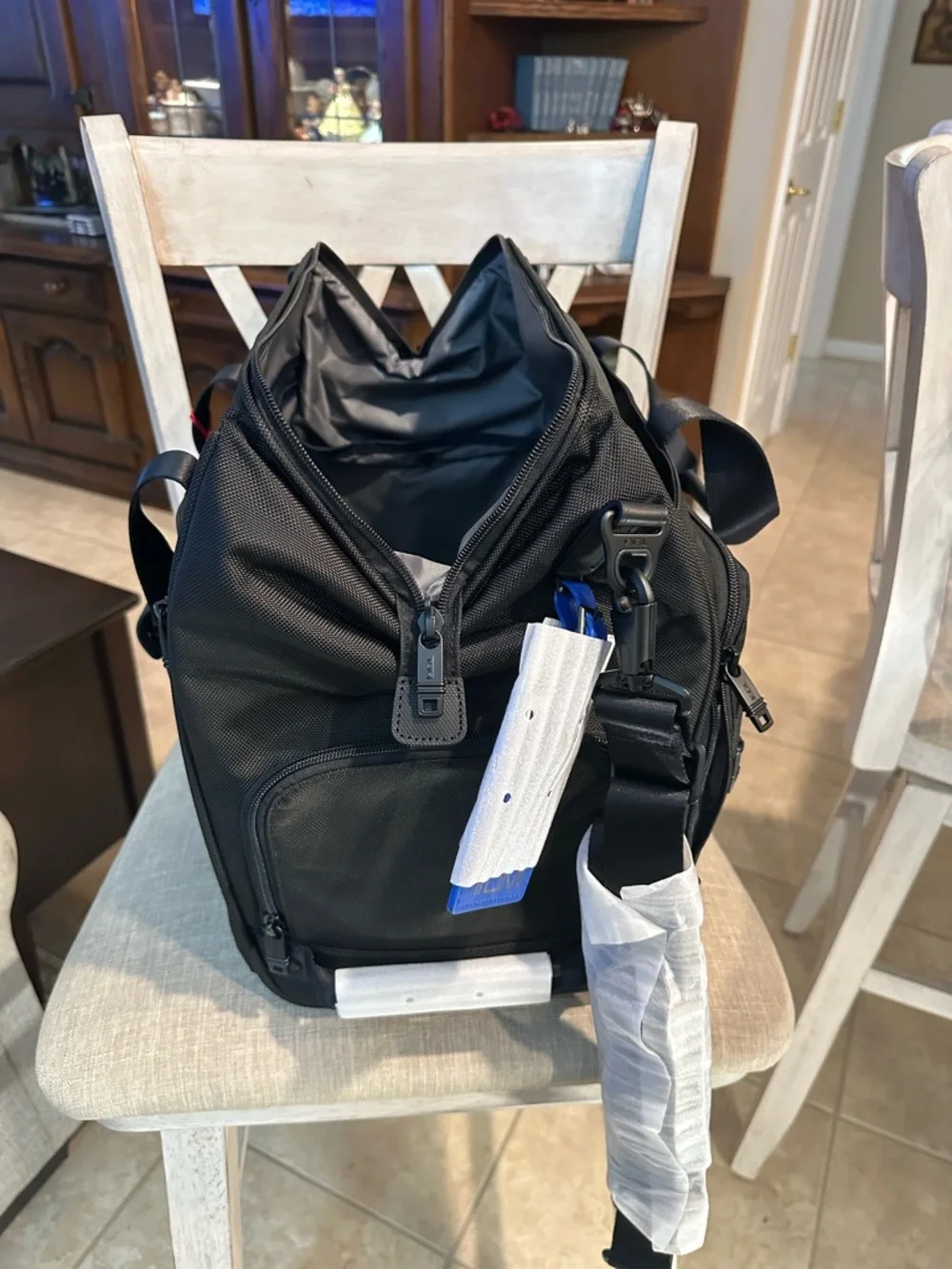 Exclude Tumi Black Dr tote  with Front Zip Pocket